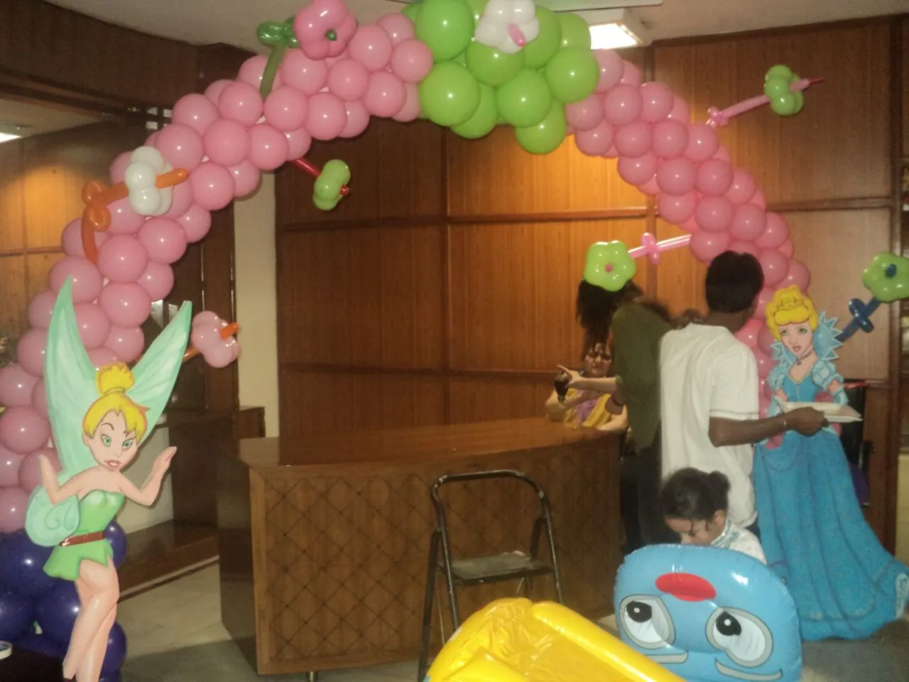 Flower birthday decoration in Jaipur